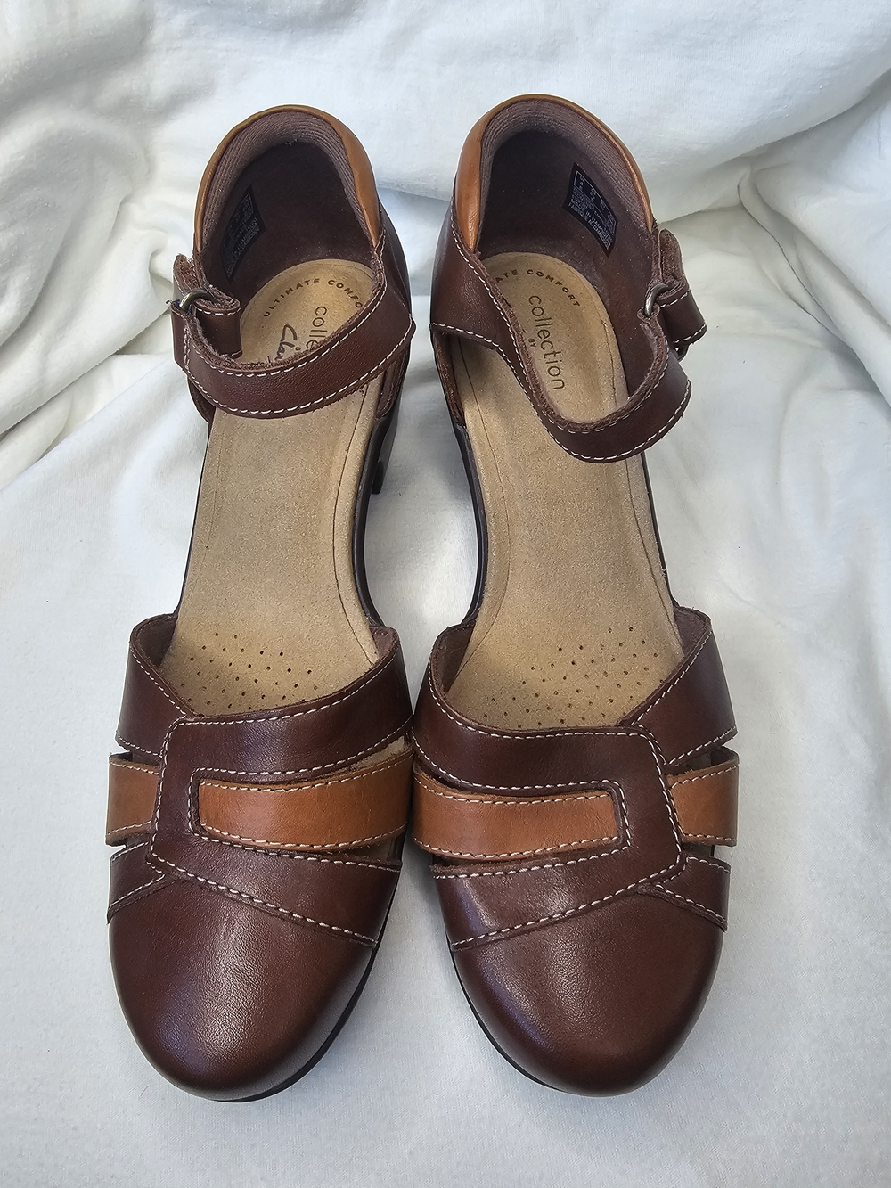 Clarks Emily Daisy Heels Two-tone Dark Tan Leather Design Low Heel Ankle Strap